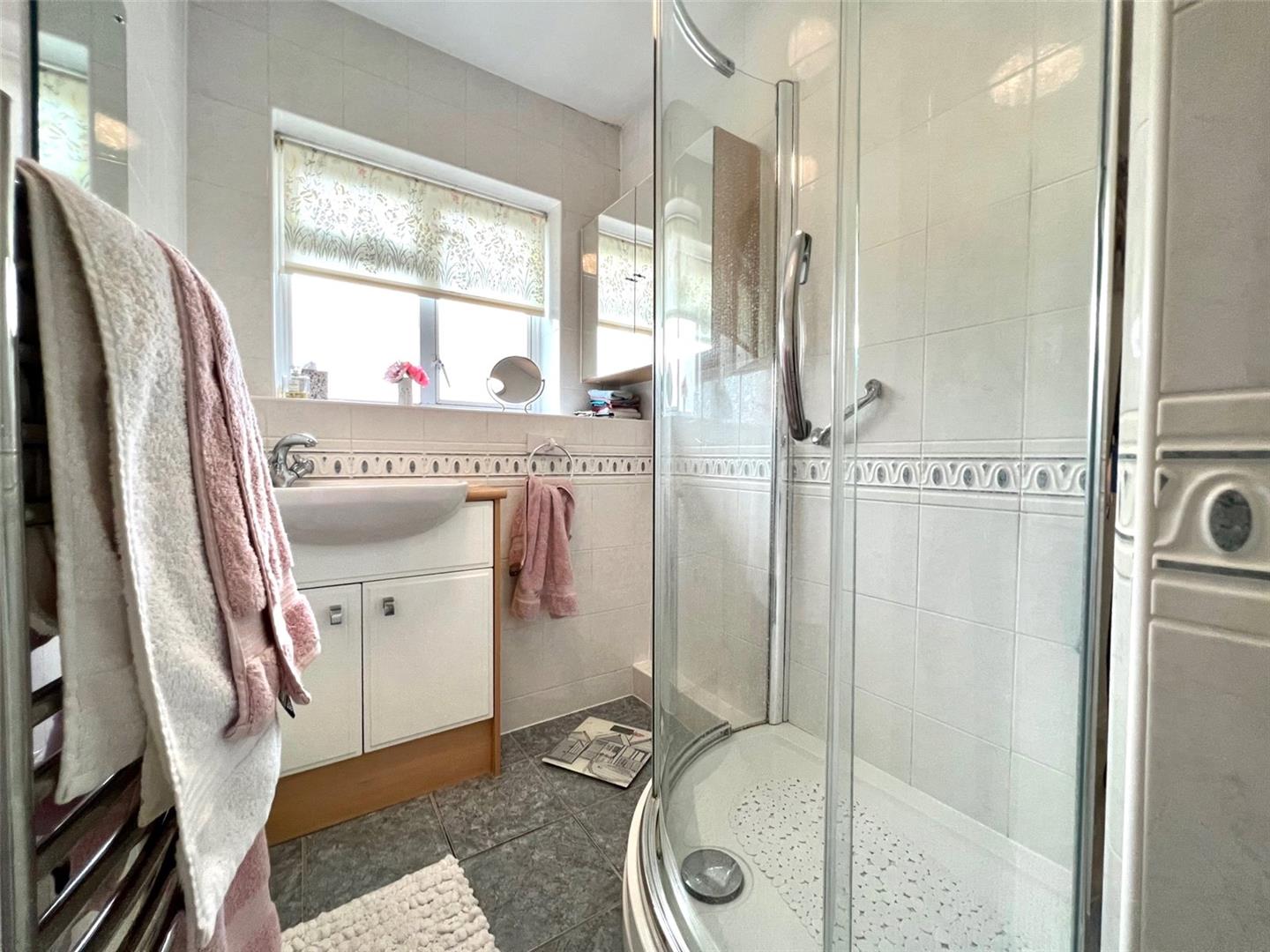 Property Details for Cliff Road Eastbourne BN20 7XE Town Property